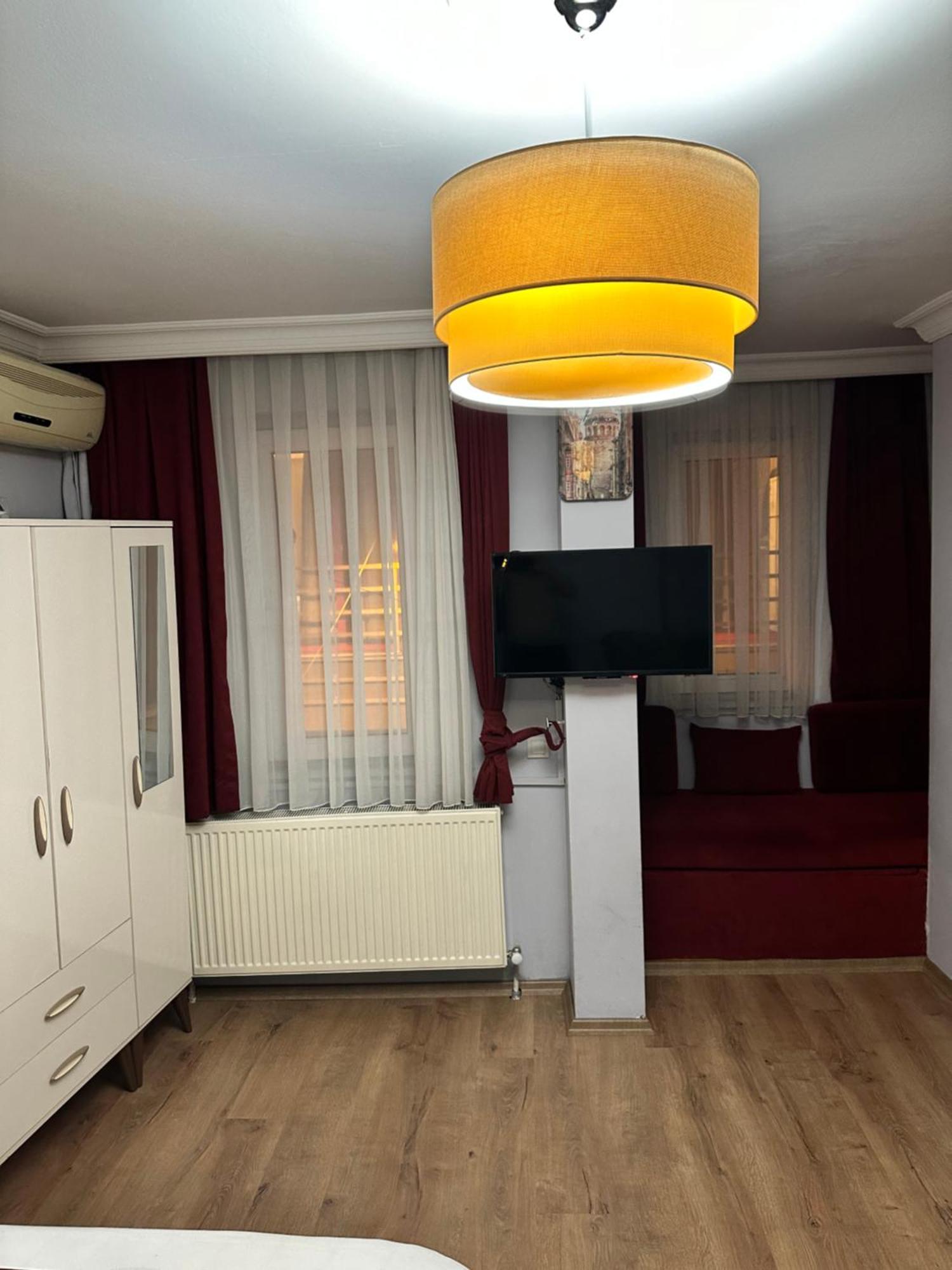 Taksim Rain Suite Istanboel Buitenkant foto