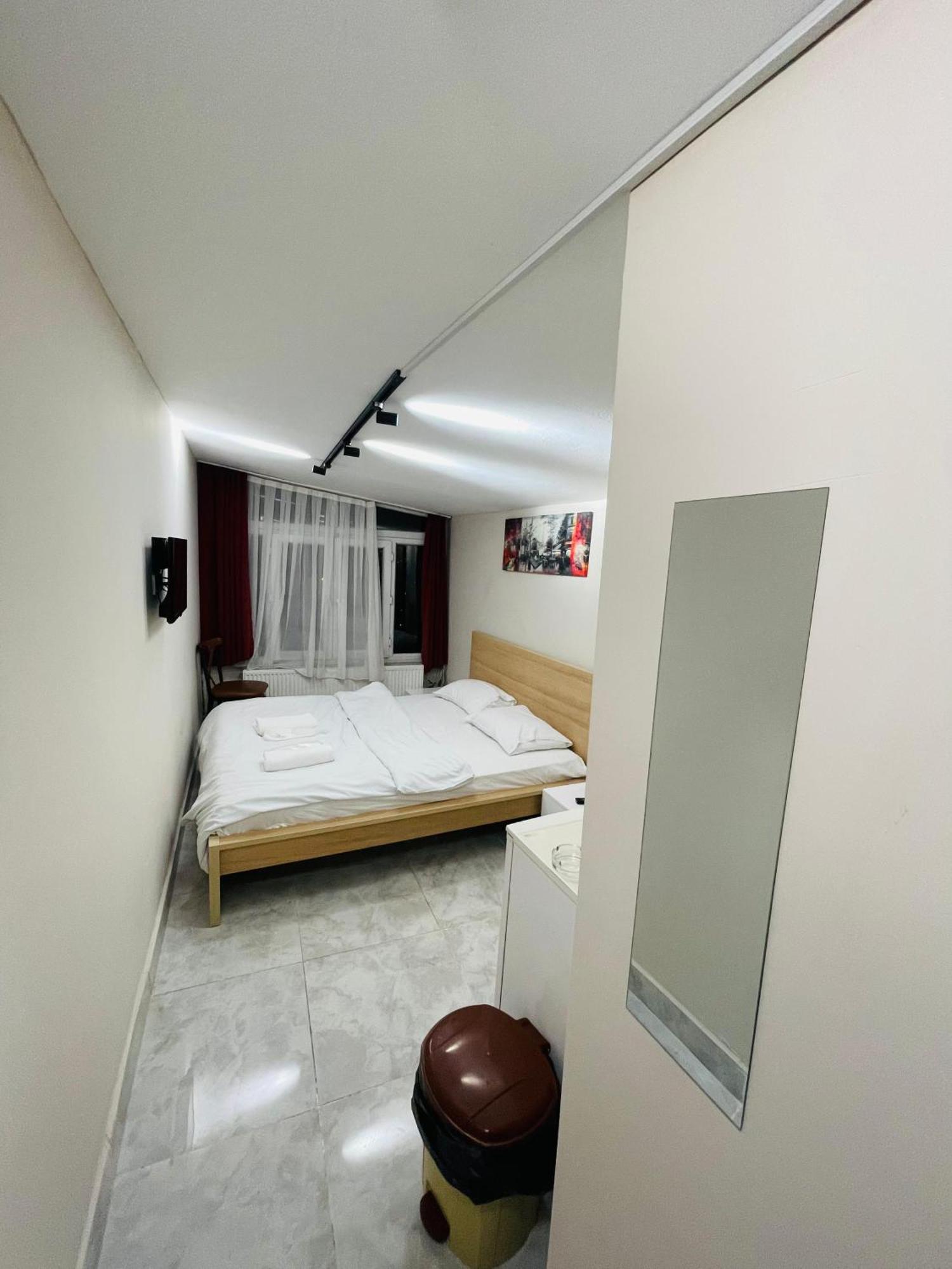 Taksim Rain Suite Istanboel Buitenkant foto
