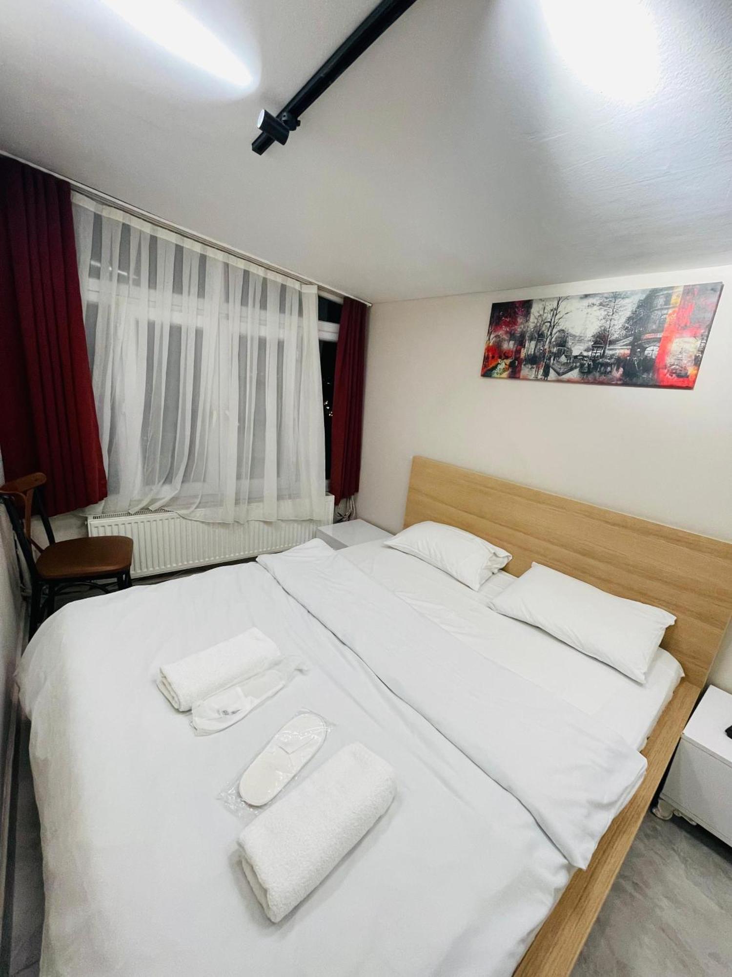 Taksim Rain Suite Istanboel Buitenkant foto